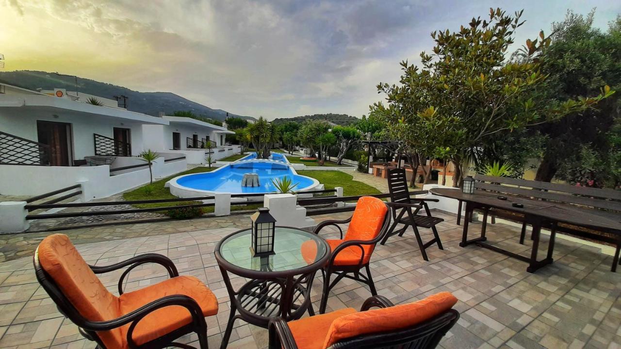 Holiday House Skiathos Chora Extérieur photo