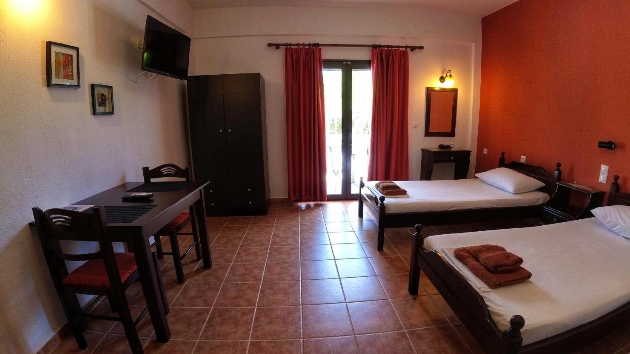 Holiday House Skiathos Chora Extérieur photo